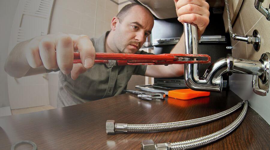 Expert burst pipe repair services in Tavares, FL